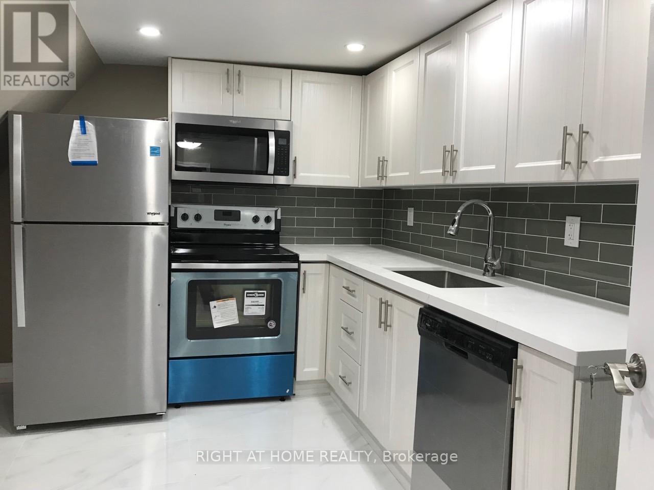 83 Hallam Street, Toronto, Ontario  M6H 1W7 - Photo 2 - W12633044