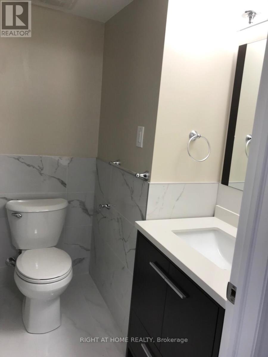 83 Hallam Street, Toronto, Ontario  M6H 1W7 - Photo 6 - W12633044