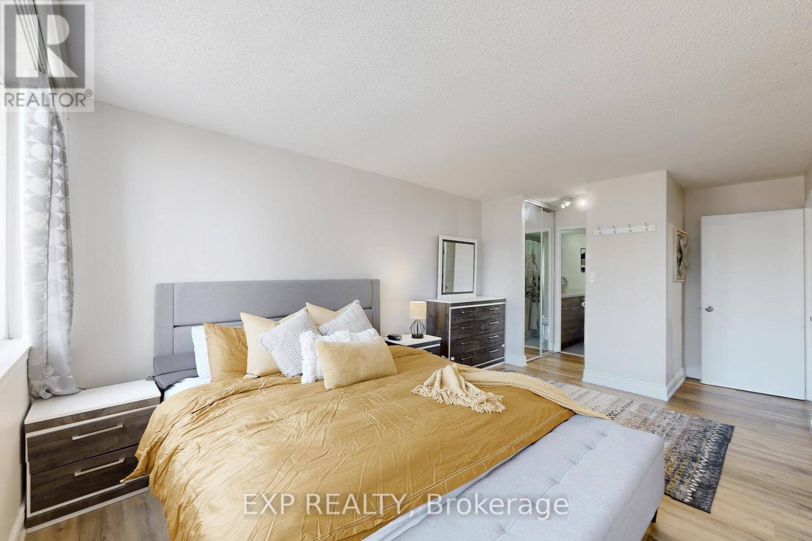 1001 - 350 Webb Drive, Mississauga, Ontario  L5B 3W4 - Photo 20 - W12633084