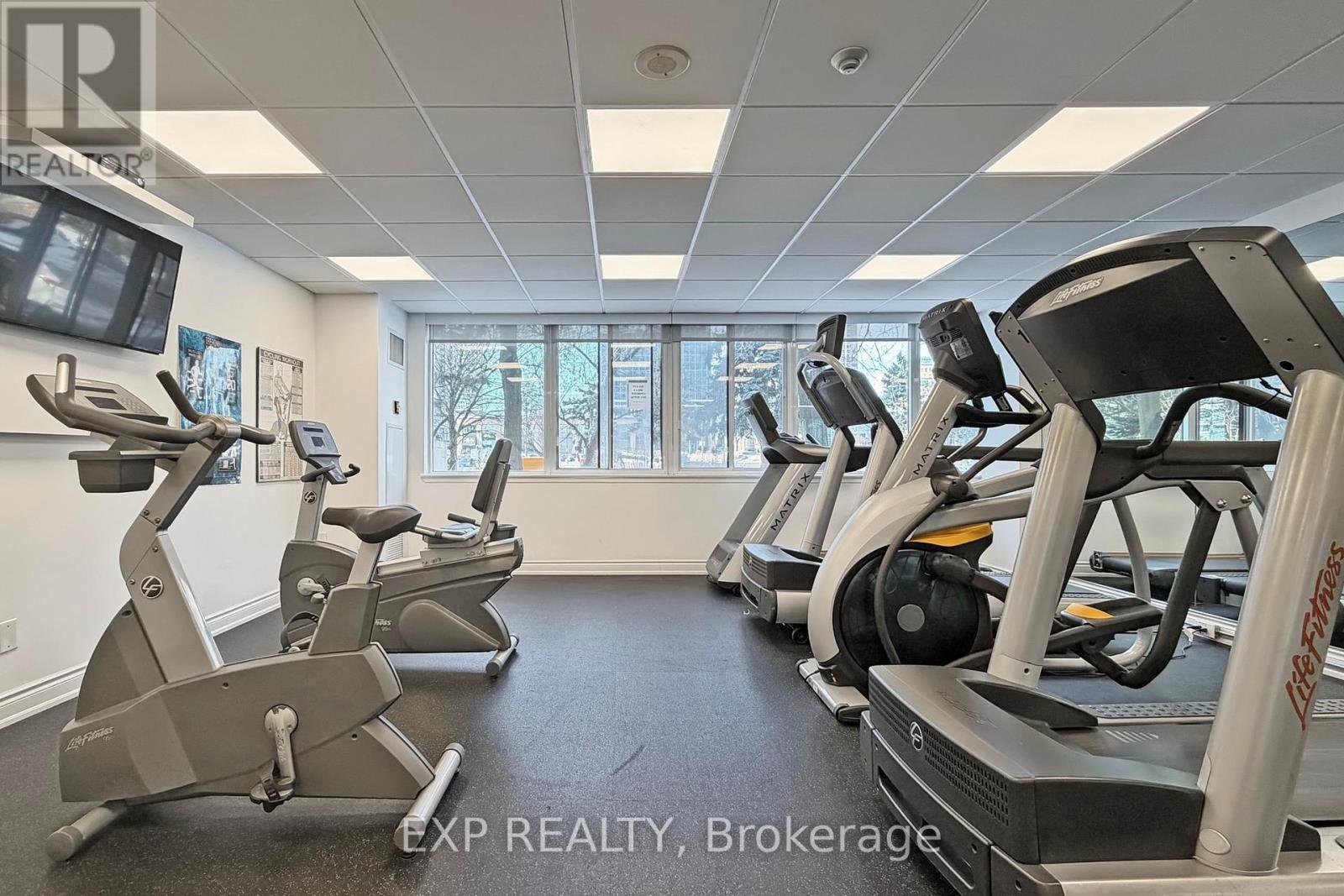 1001 - 350 Webb Drive, Mississauga, Ontario  L5B 3W4 - Photo 44 - W12633084