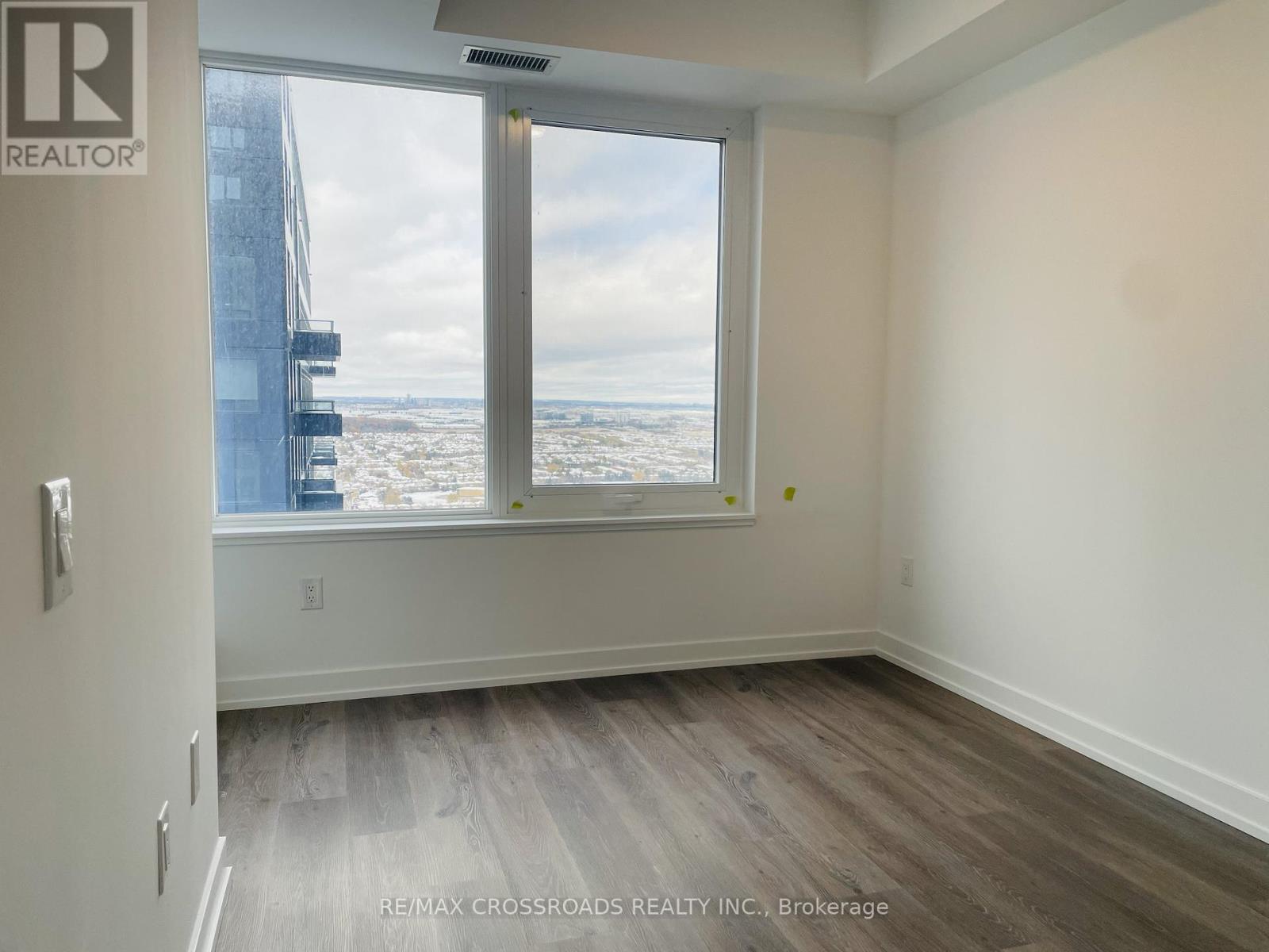 3612 - 395 Square One Drive, Mississauga, Ontario  L5B 0P6 - Photo 14 - W12633090