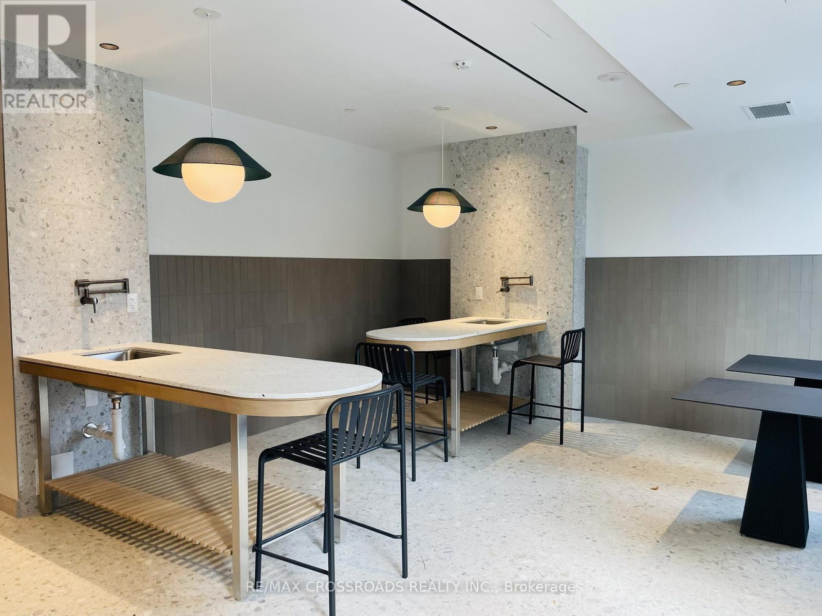 3612 - 395 Square One Drive, Mississauga, Ontario  L5B 0P6 - Photo 30 - W12633090