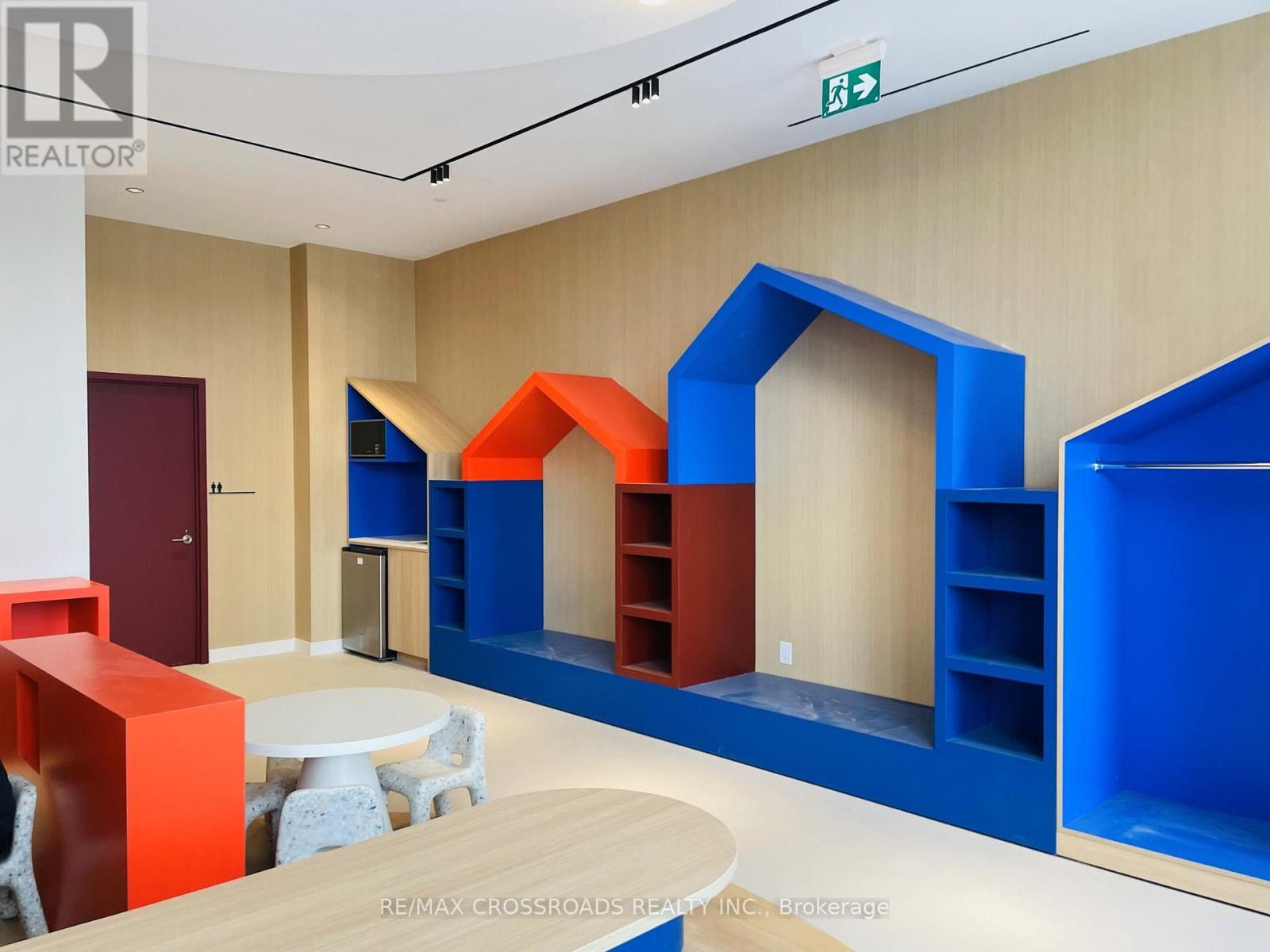 3612 - 395 Square One Drive, Mississauga, Ontario  L5B 0P6 - Photo 37 - W12633090