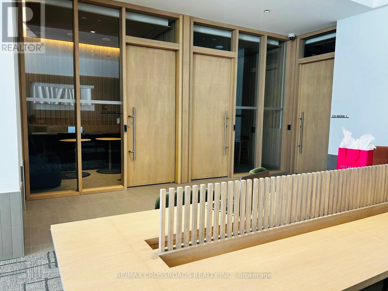 3612 - 395 Square One Drive, Mississauga, Ontario  L5B 0P6 - Photo 4 - W12633090