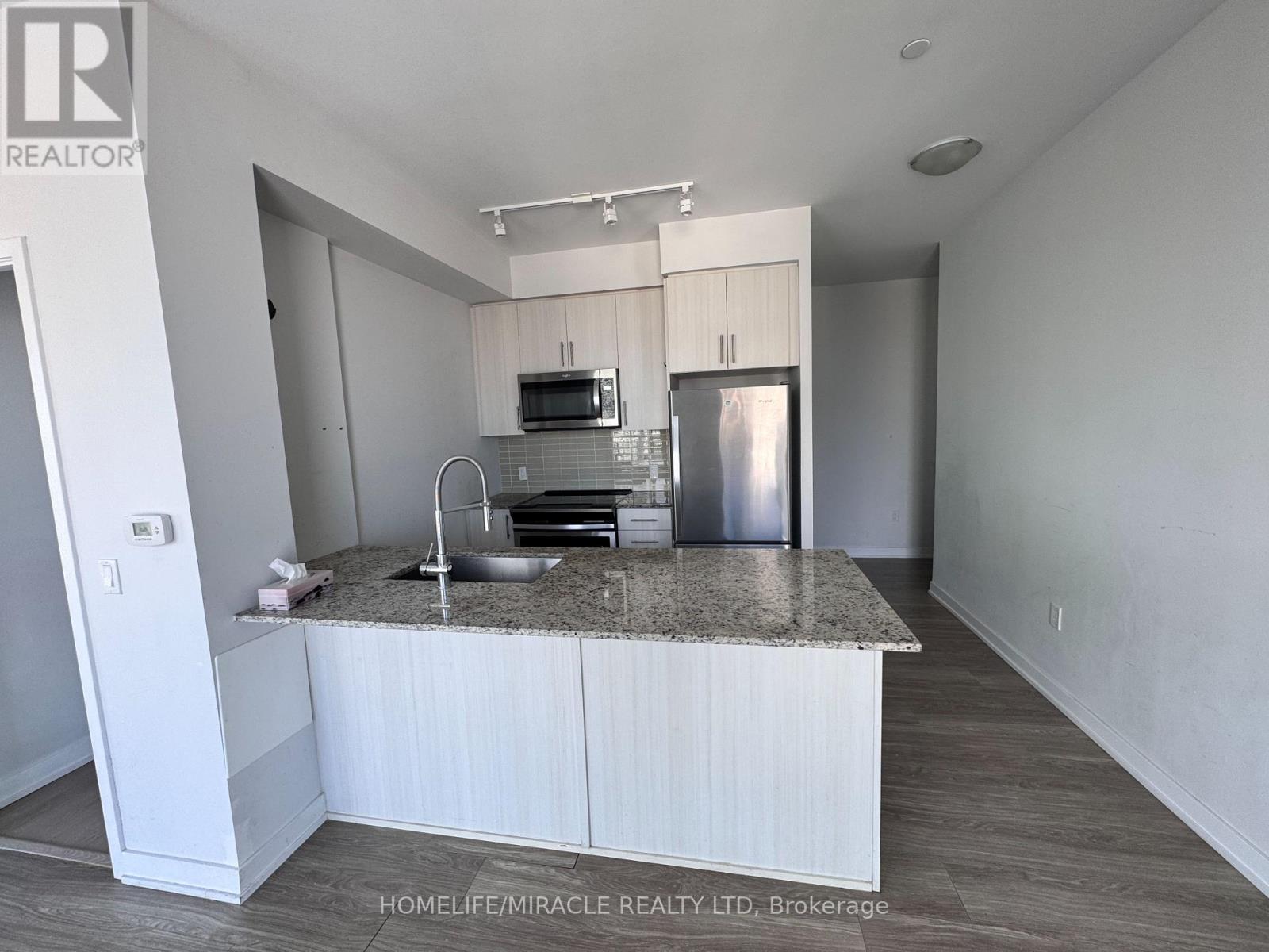 3215 - 4055 Parkside Village Drive, Mississauga, Ontario  L5B 0K2 - Photo 14 - W12633098