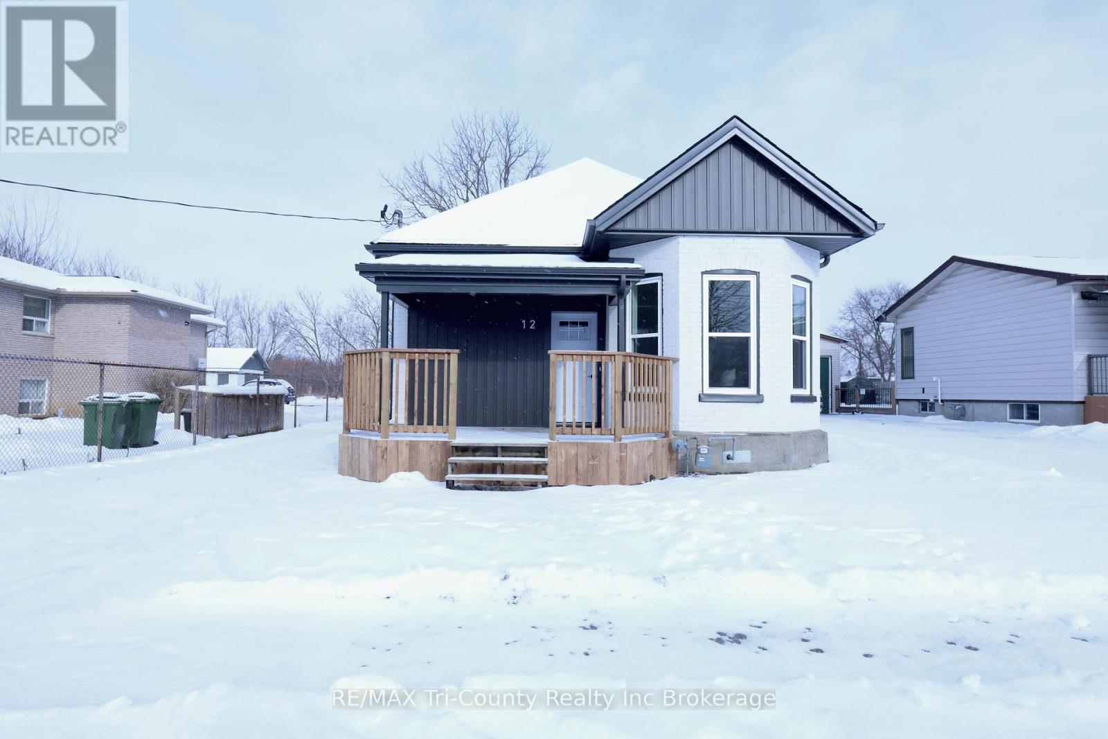 12 Mariam Street, St. Thomas, Ontario  N5P 1W8 - Photo 1 - X12633156