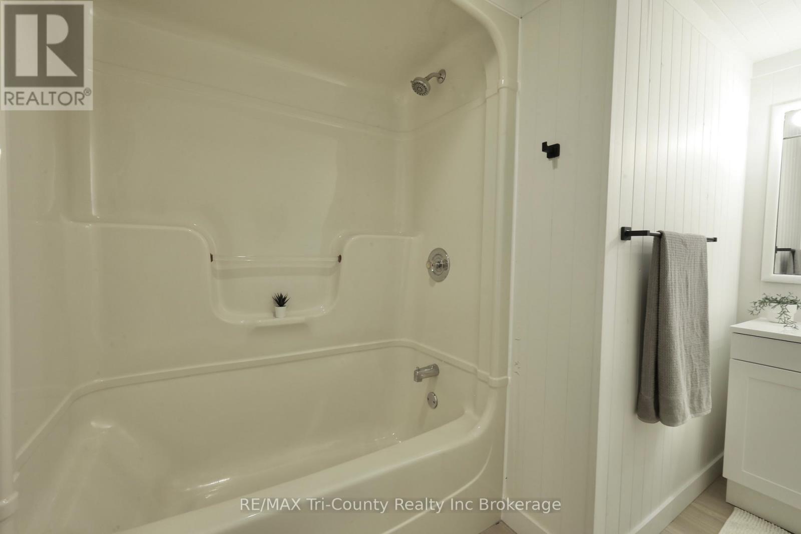 12 Mariam Street, St. Thomas, Ontario  N5P 1W8 - Photo 18 - X12633156