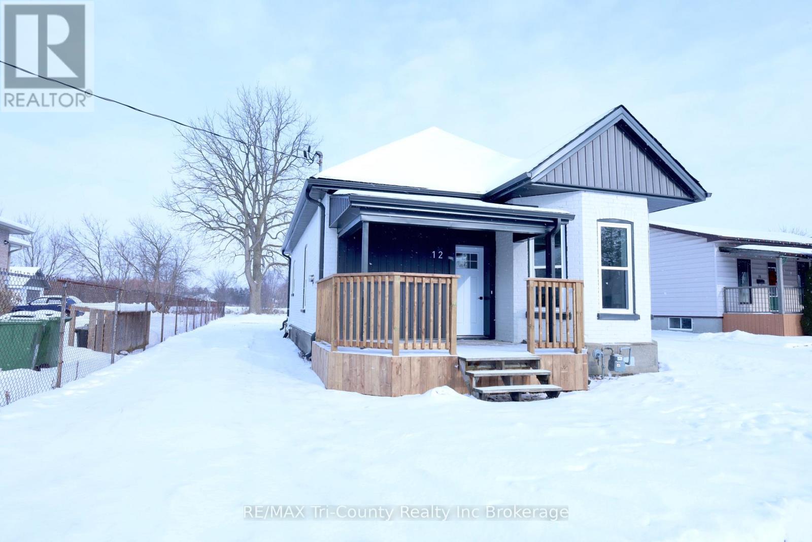 12 Mariam Street, St. Thomas, Ontario  N5P 1W8 - Photo 2 - X12633156