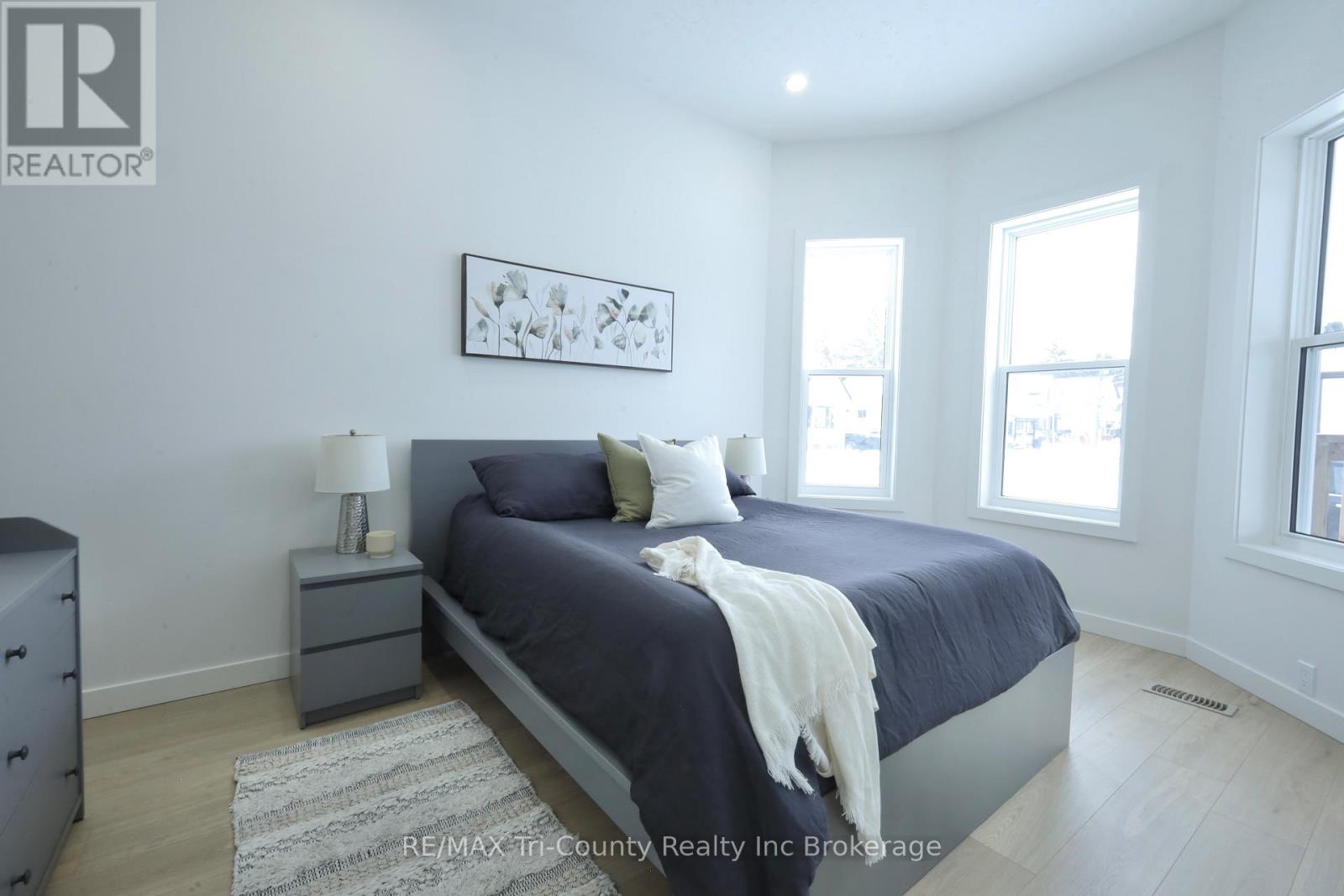 12 Mariam Street, St. Thomas, Ontario  N5P 1W8 - Photo 20 - X12633156