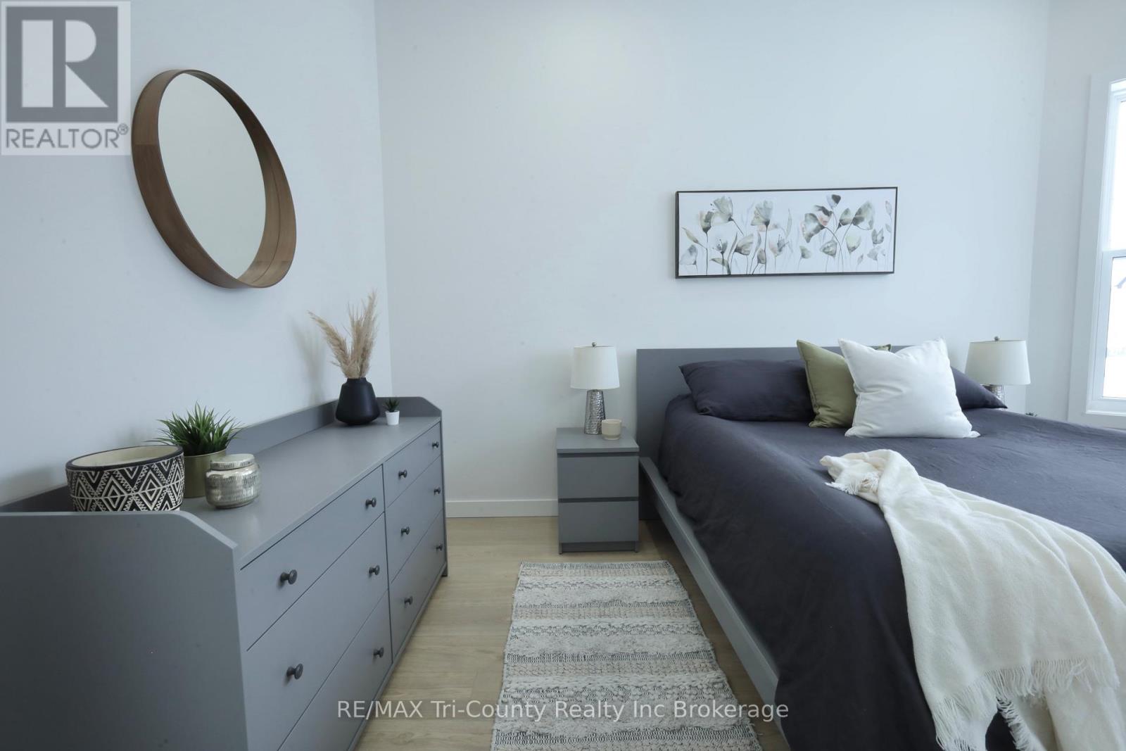 12 Mariam Street, St. Thomas, Ontario  N5P 1W8 - Photo 21 - X12633156