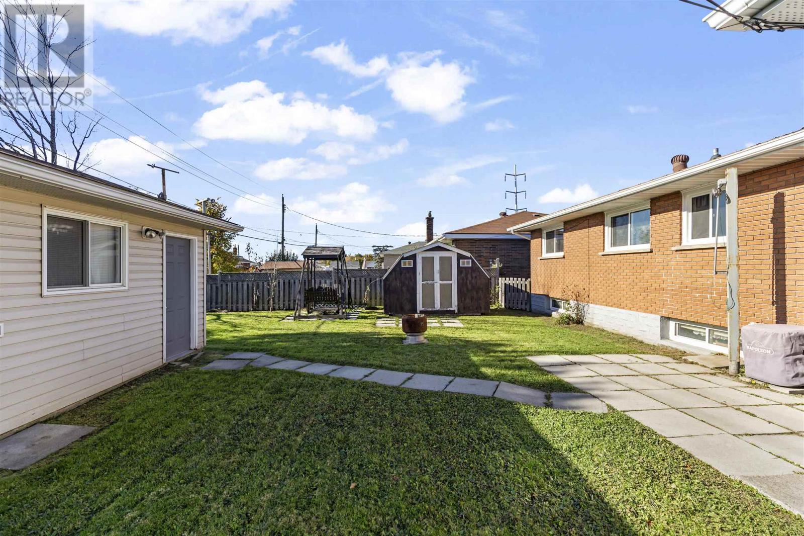 263 Second Lin E, Sault Ste. Marie, Ontario  P6C 2M5 - Photo 38 - SM253433