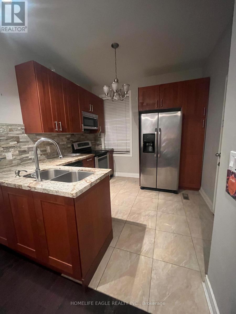 87 Simcoe Road, Bradford West Gwillimbury, Ontario L3Z 2A7 - Photo 5 - N12501010