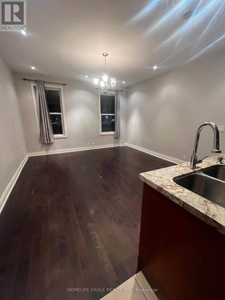 87 Simcoe Road, Bradford West Gwillimbury, Ontario L3Z 2A7 - Photo 3 - N12501010