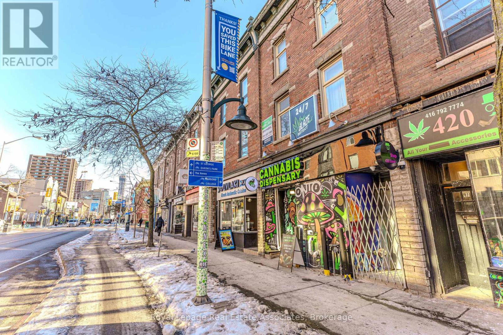 Second Floor - 497 Bloor Street W, Toronto, Ontario  M5S 1Y2 - Photo 2 - C12387957