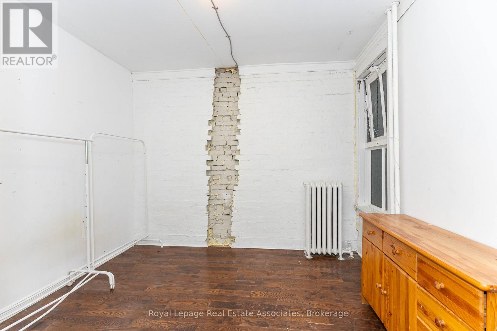 Second Floor - 497 Bloor Street W, Toronto, Ontario  M5S 1Y2 - Photo 13 - C12387957