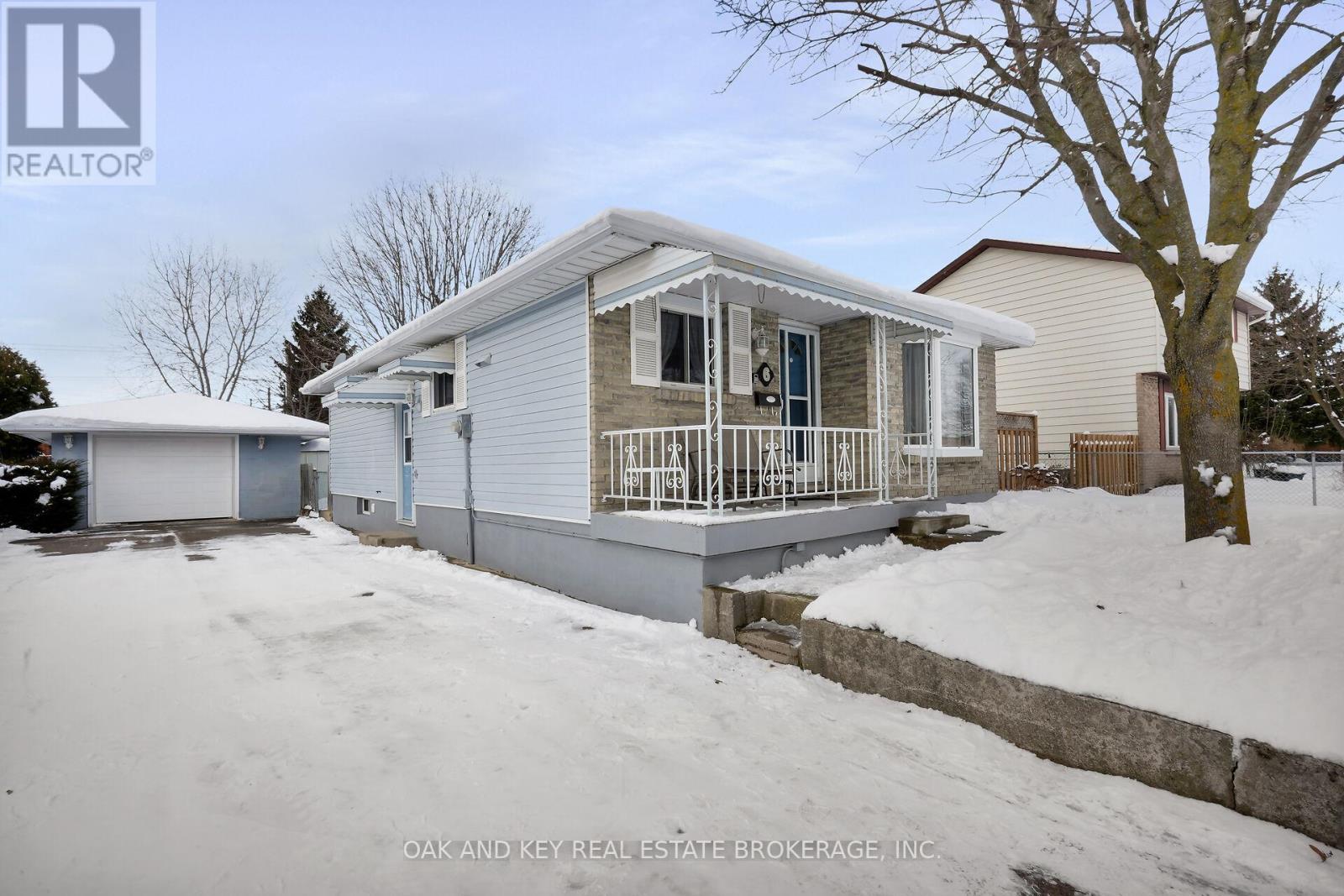 6 Court Lane, London East, Ontario  N5W 5M5 - Photo 2 - X12633130