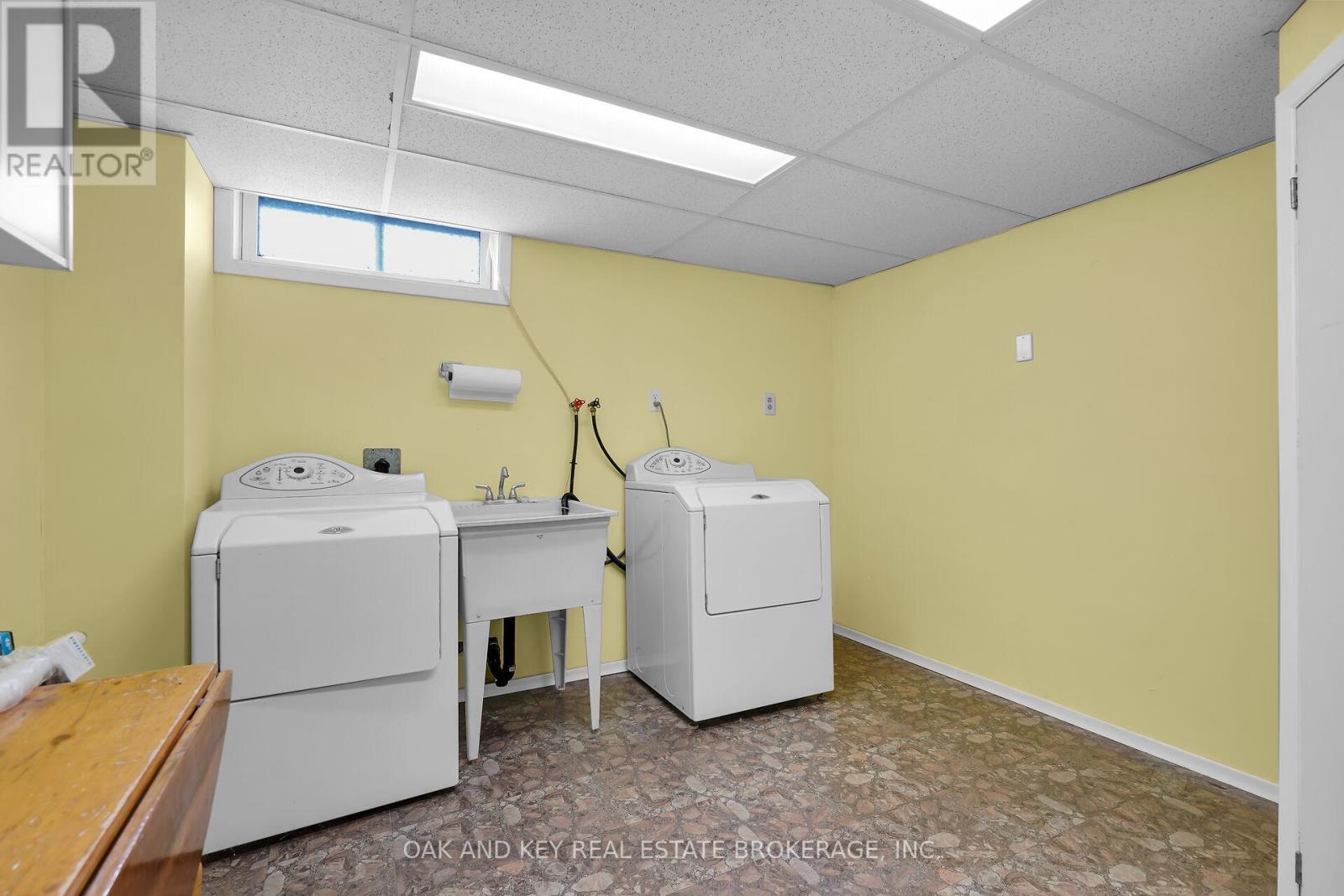 6 Court Lane, London East, Ontario  N5W 5M5 - Photo 34 - X12633130