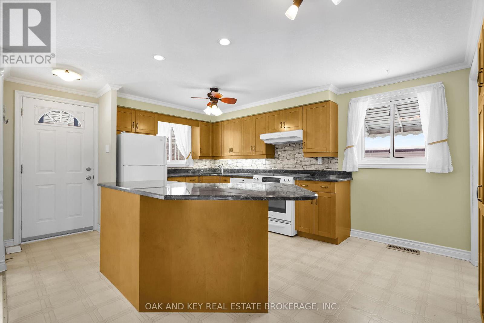 6 Court Lane, London East, Ontario  N5W 5M5 - Photo 6 - X12633130