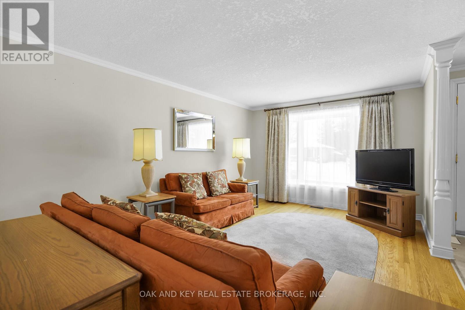 6 Court Lane, London East, Ontario  N5W 5M5 - Photo 8 - X12633130