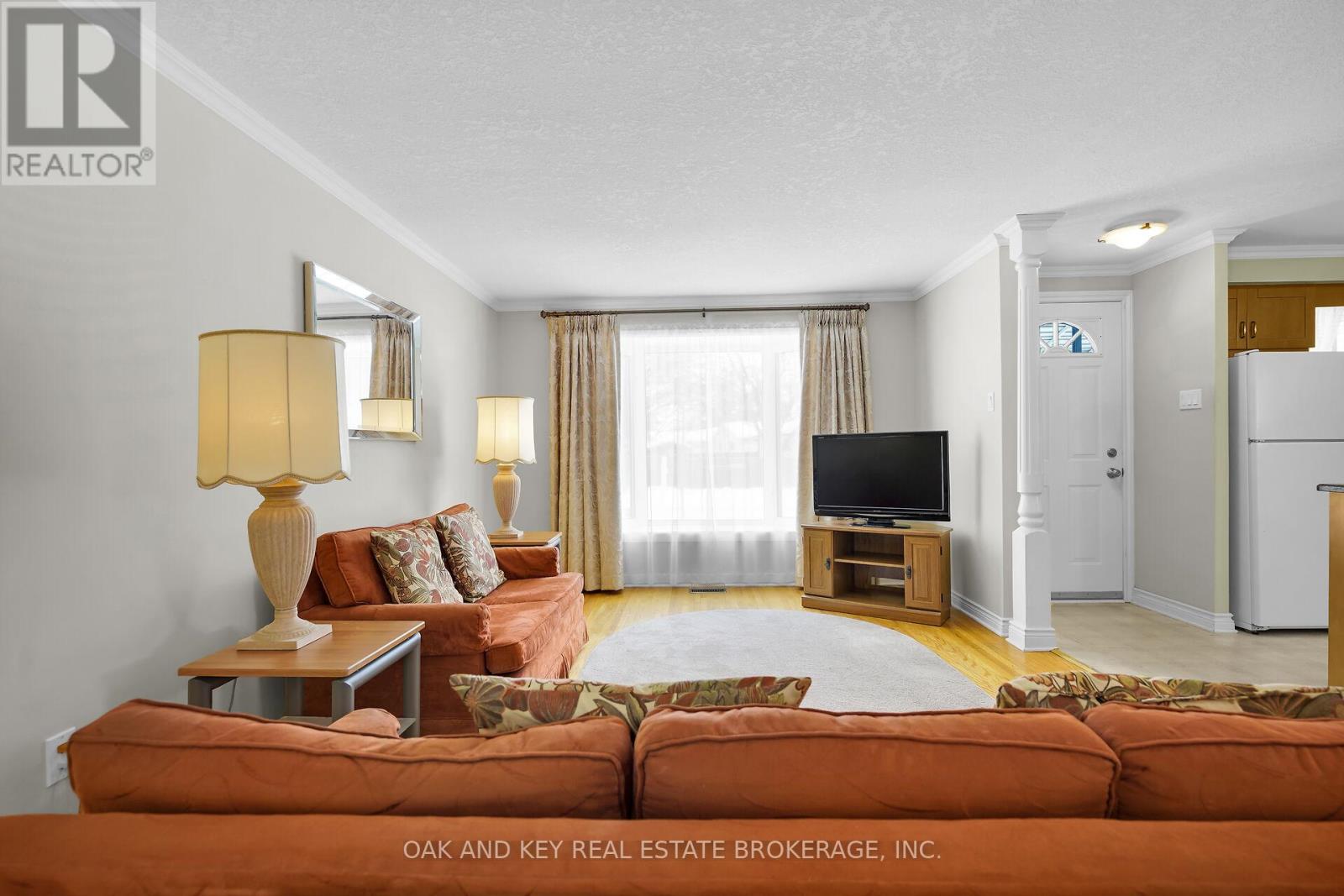 6 Court Lane, London East, Ontario  N5W 5M5 - Photo 9 - X12633130