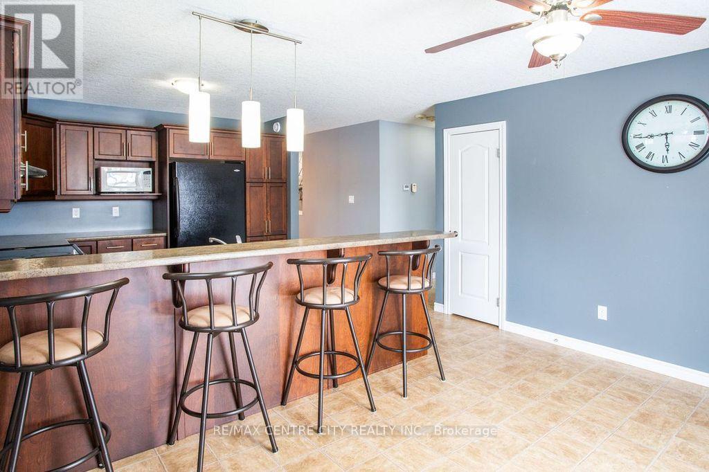 12 Peach Tree Boulevard, St. Thomas, Ontario  N5R 0B3 - Photo 12 - X12633158