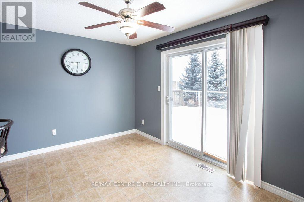 12 Peach Tree Boulevard, St. Thomas, Ontario  N5R 0B3 - Photo 13 - X12633158