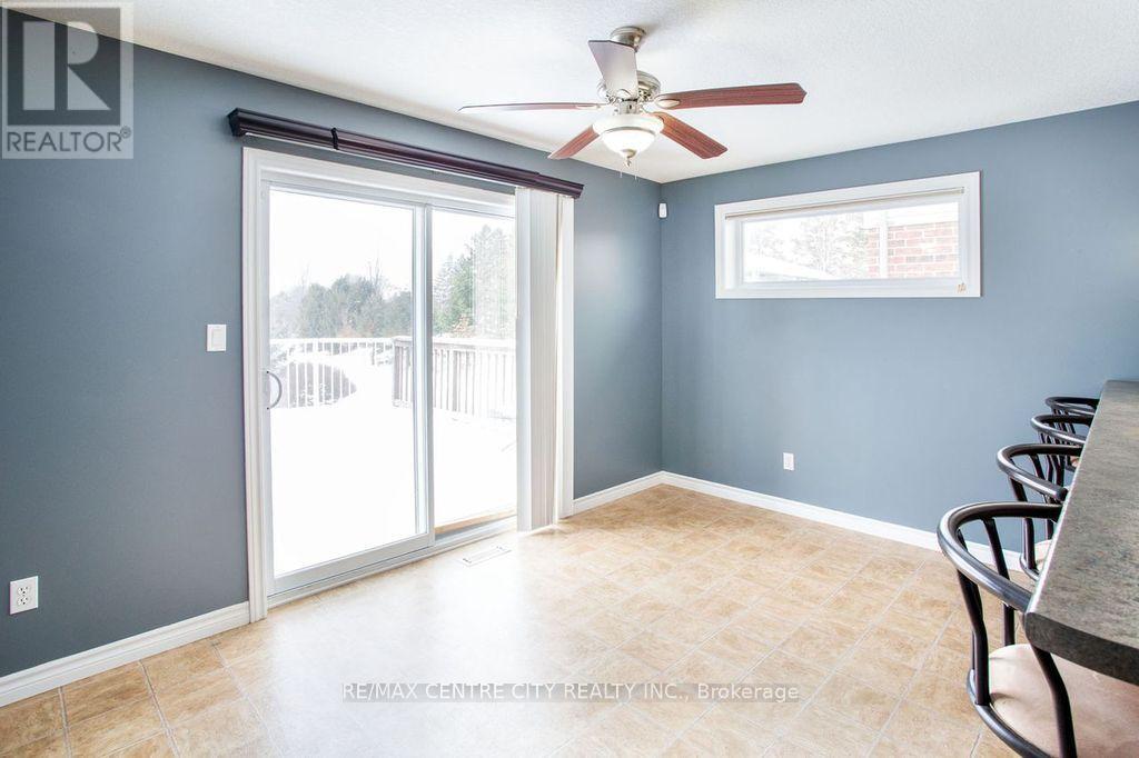 12 Peach Tree Boulevard, St. Thomas, Ontario  N5R 0B3 - Photo 14 - X12633158