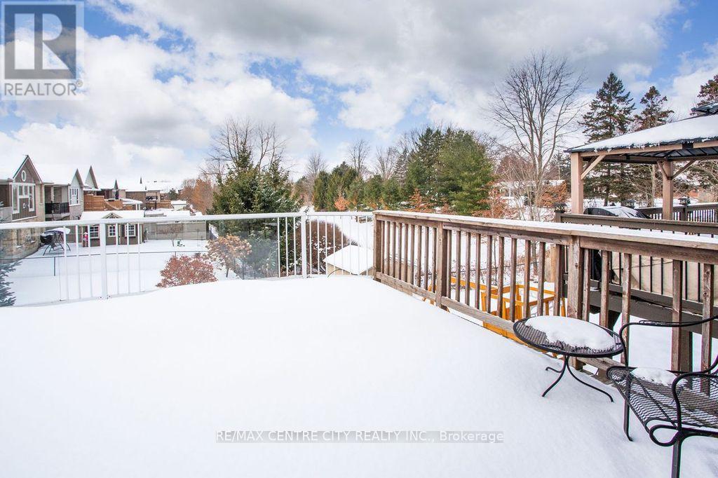 12 Peach Tree Boulevard, St. Thomas, Ontario  N5R 0B3 - Photo 15 - X12633158