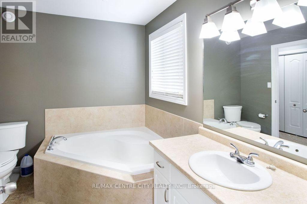 12 Peach Tree Boulevard, St. Thomas, Ontario  N5R 0B3 - Photo 20 - X12633158