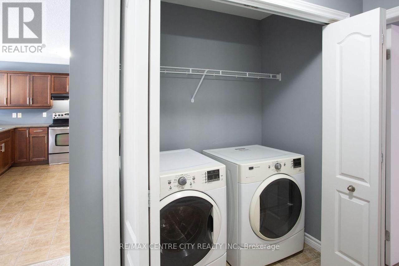 12 Peach Tree Boulevard, St. Thomas, Ontario  N5R 0B3 - Photo 23 - X12633158