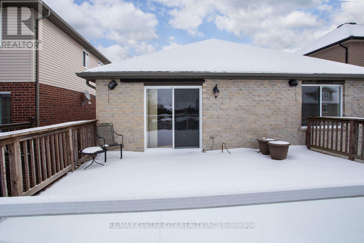 12 Peach Tree Boulevard, St. Thomas, Ontario  N5R 0B3 - Photo 44 - X12633158