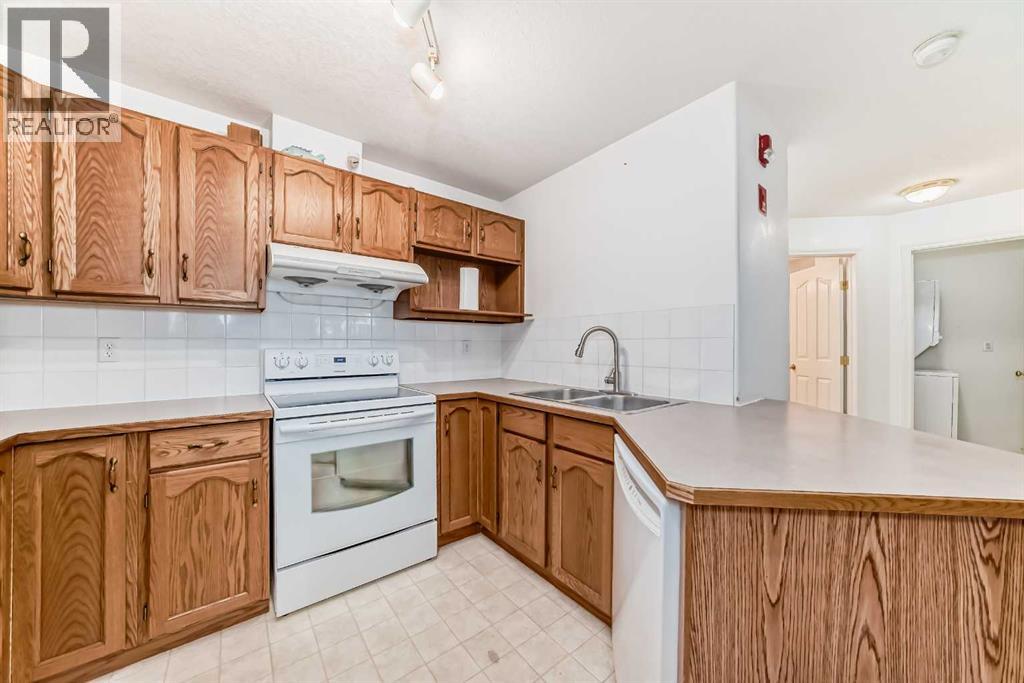 435, 165 Manora Place Ne, Calgary, Alberta  T2A 7X5 - Photo 8 - A2226595