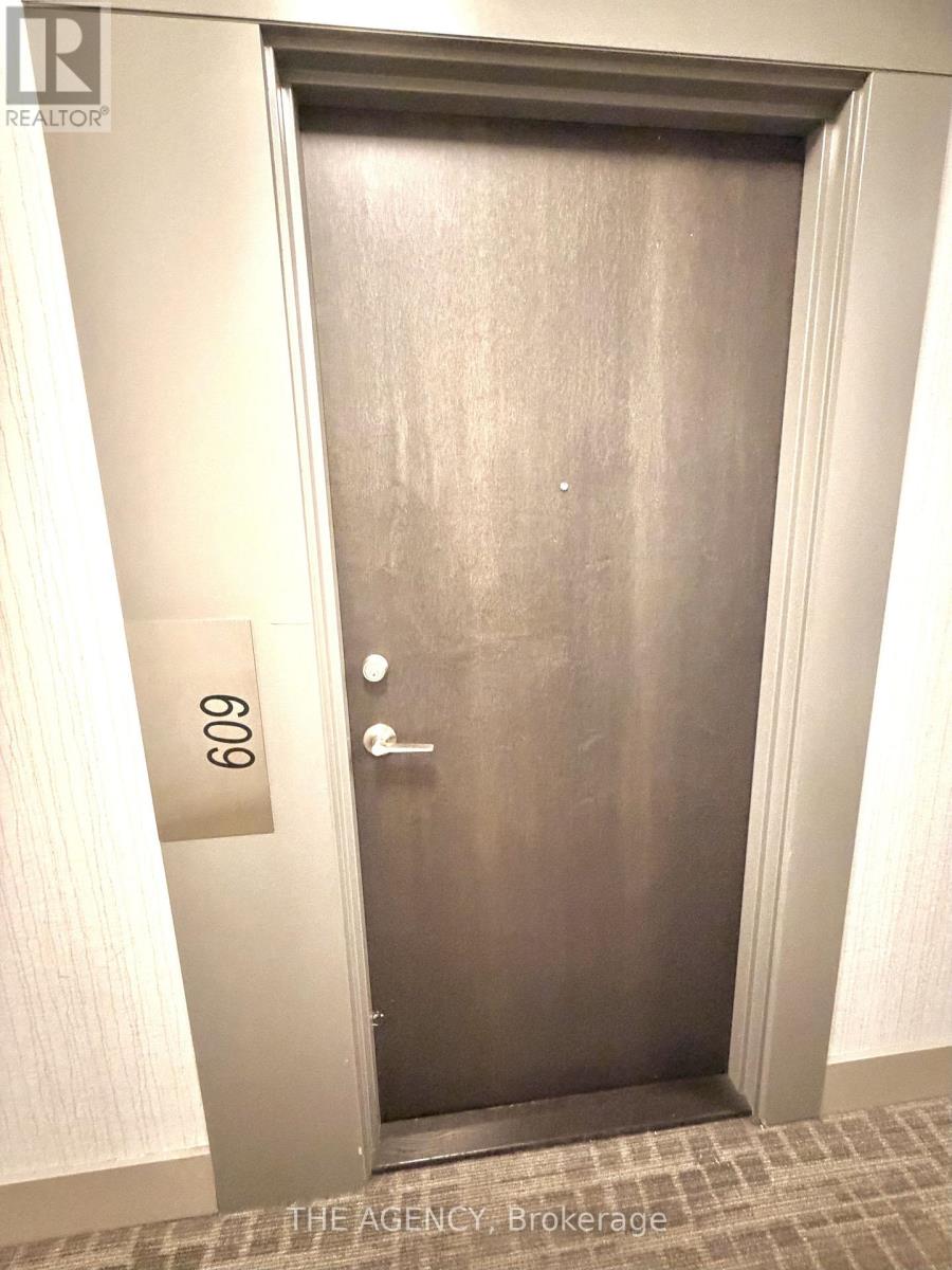609 - 50 Bruyeres Mews, Toronto (Niagara), Ontario  M5V 0H8 - Photo 2 - C12633138