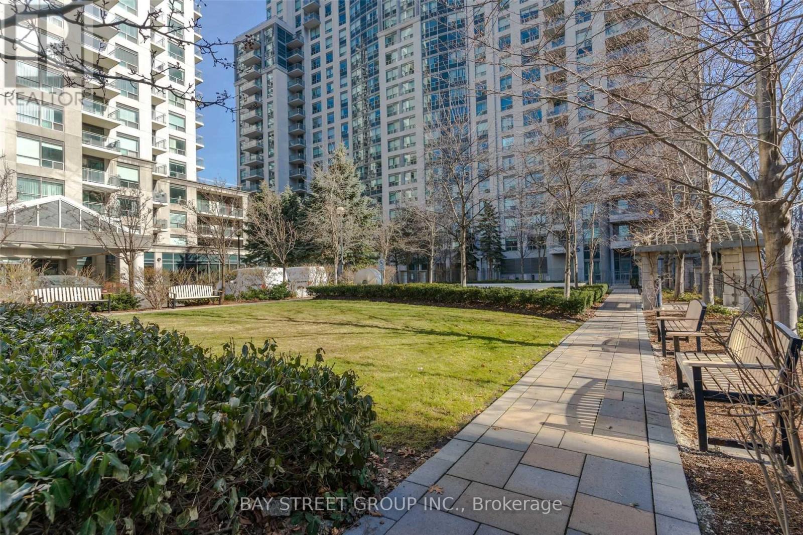 906 - 21 Hillcrest Avenue, Toronto, Ontario  M2N 7K2 - Photo 3 - C12633148