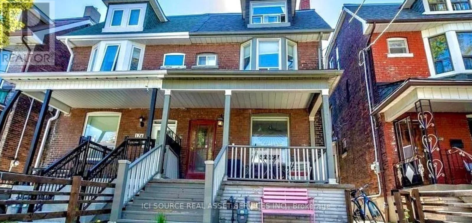 1 - 176 GRACE STREET, Toronto, Ontario