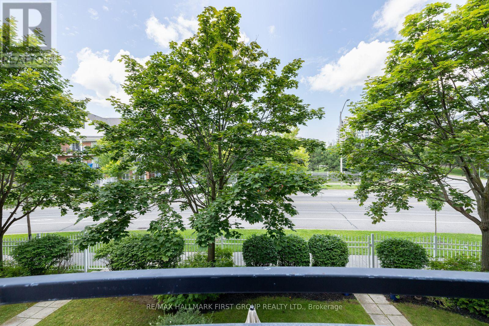 208 - 91 Aspen Springs Drive, Clarington, Ontario  L1C 5J9 - Photo 12 - E12633162