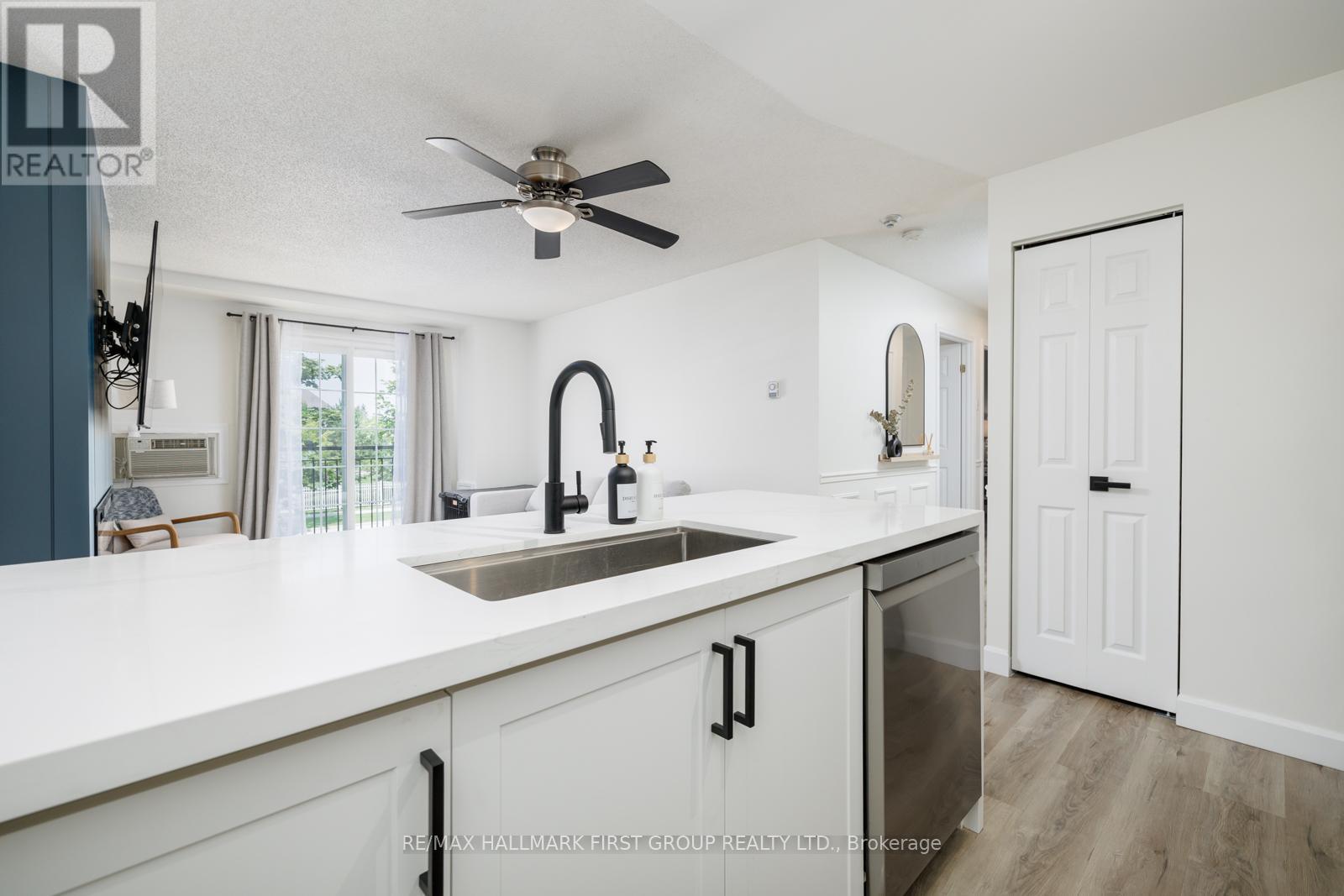 208 - 91 Aspen Springs Drive, Clarington, Ontario  L1C 5J9 - Photo 15 - E12633162