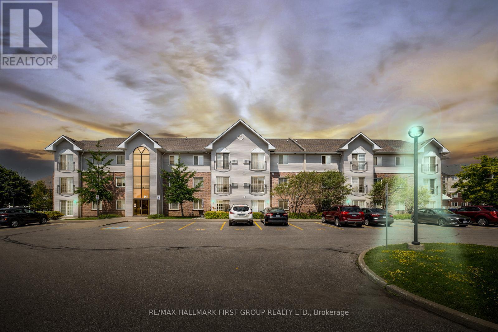 208 - 91 Aspen Springs Drive, Clarington, Ontario  L1C 5J9 - Photo 2 - E12633162