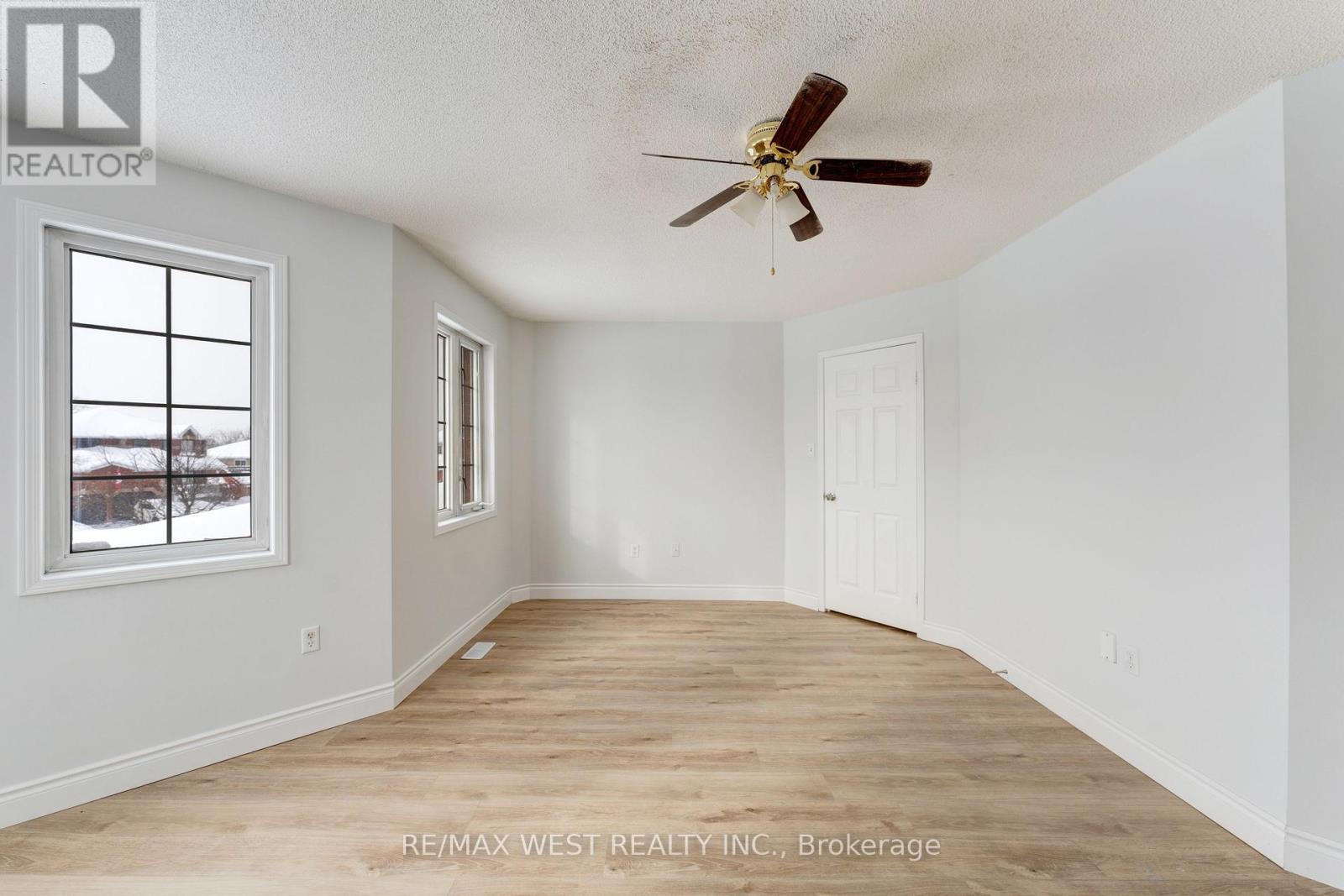 20 Felt Crescent, Barrie, Ontario  L4N 8V2 - Photo 23 - S12633128