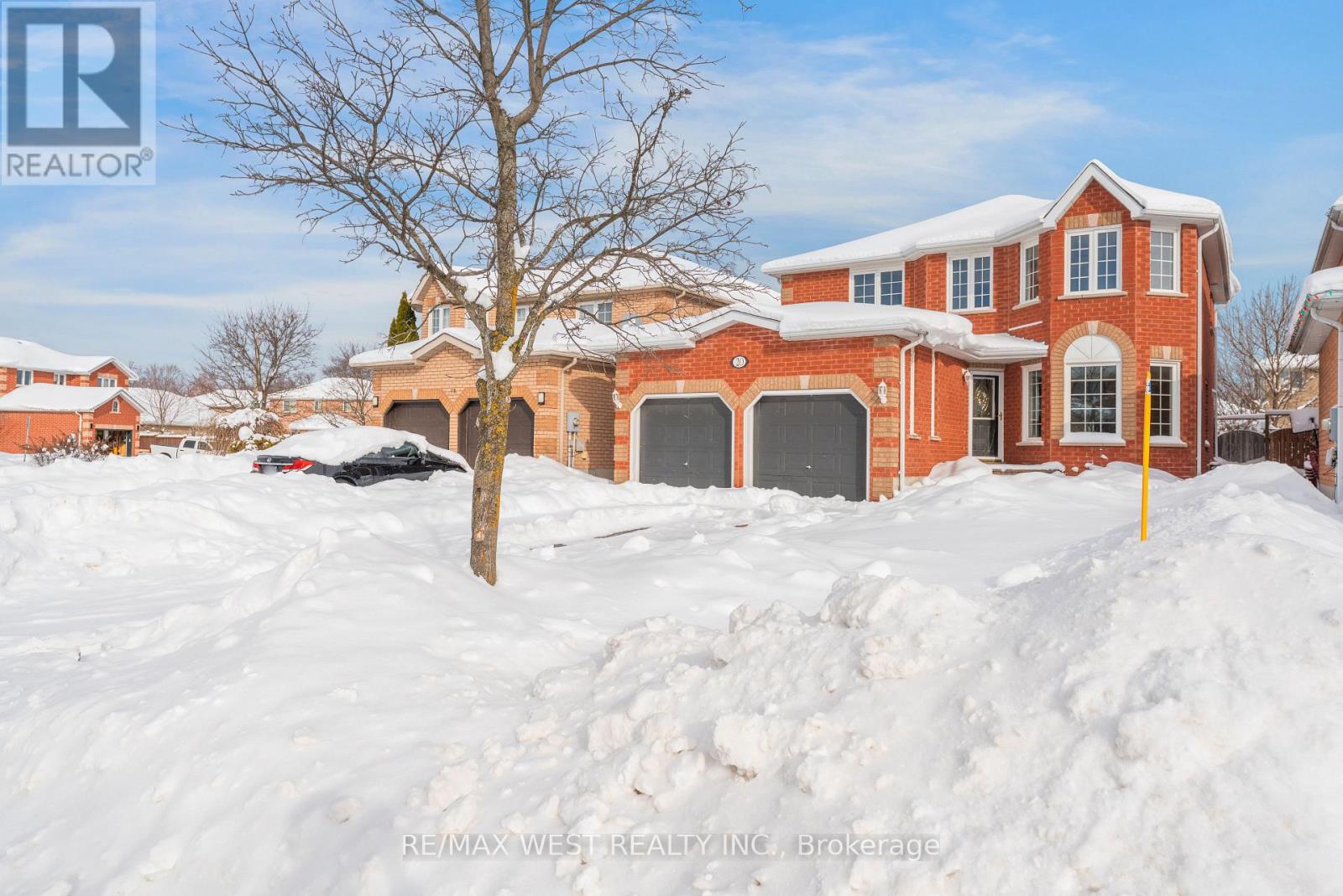 20 Felt Crescent, Barrie, Ontario  L4N 8V2 - Photo 3 - S12633128