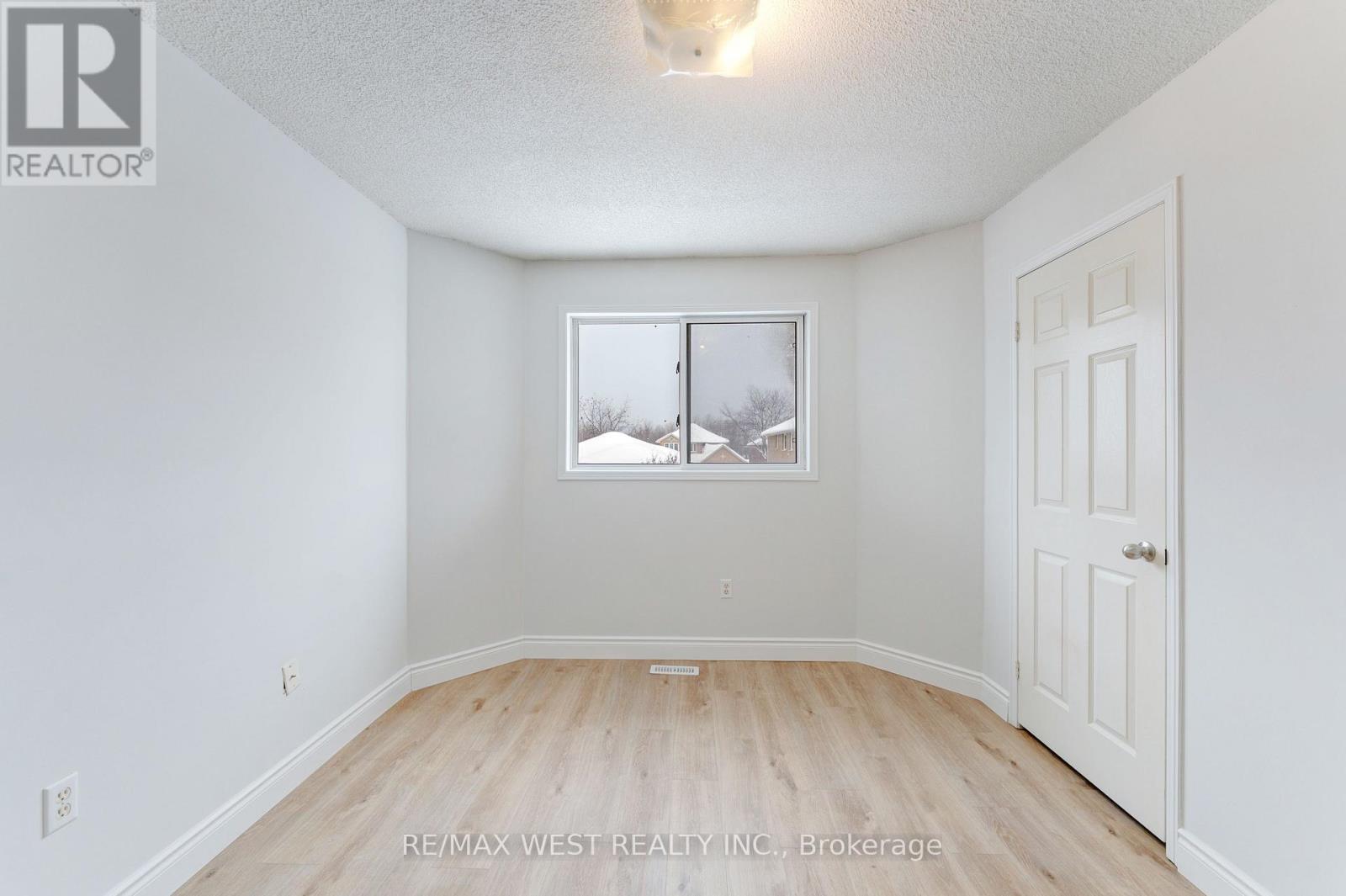 20 Felt Crescent, Barrie, Ontario  L4N 8V2 - Photo 31 - S12633128