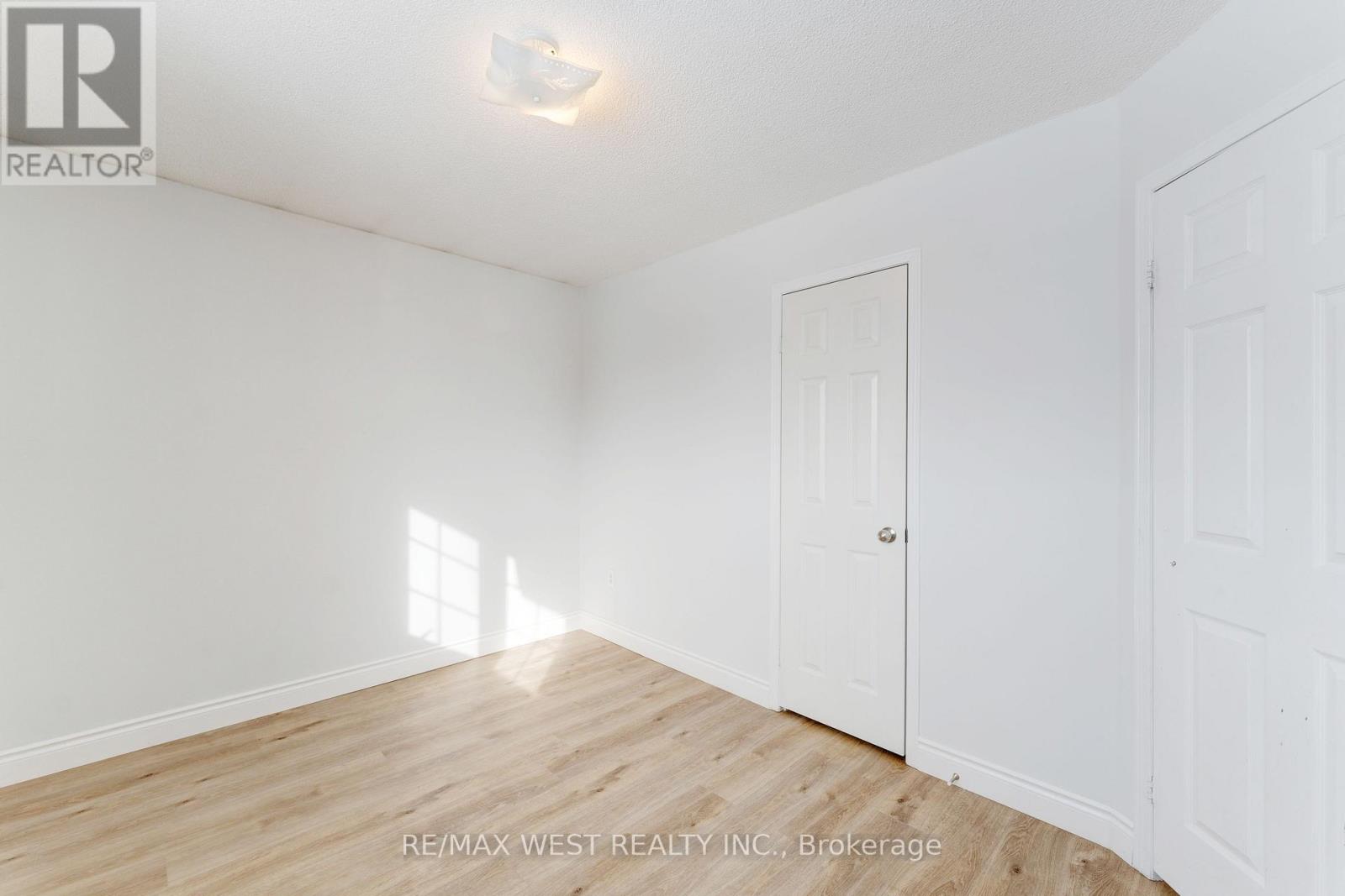 20 Felt Crescent, Barrie, Ontario  L4N 8V2 - Photo 37 - S12633128