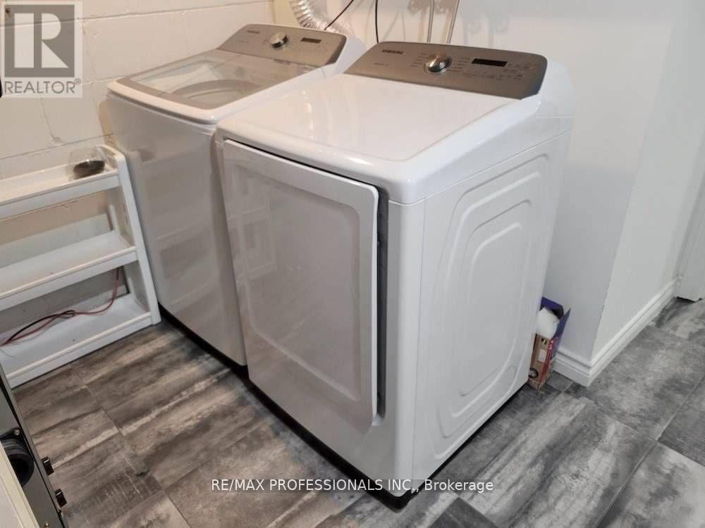 15 Ridge Drive, Oakville, Ontario  L6H 1B7 - Photo 26 - W12633120