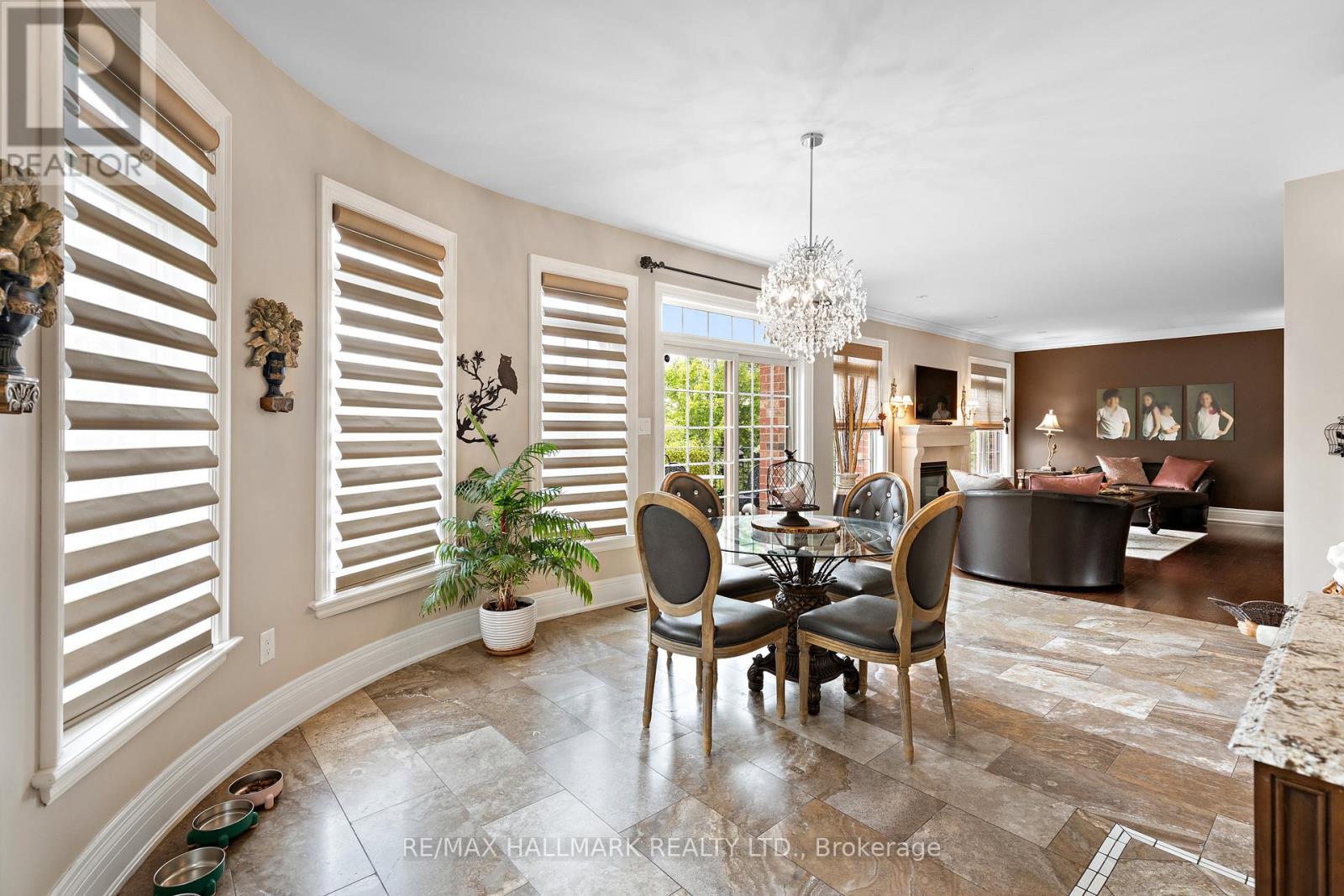 2485 Meadowridge Drive, Oakville, Ontario  L6H 7R4 - Photo 10 - W12633126