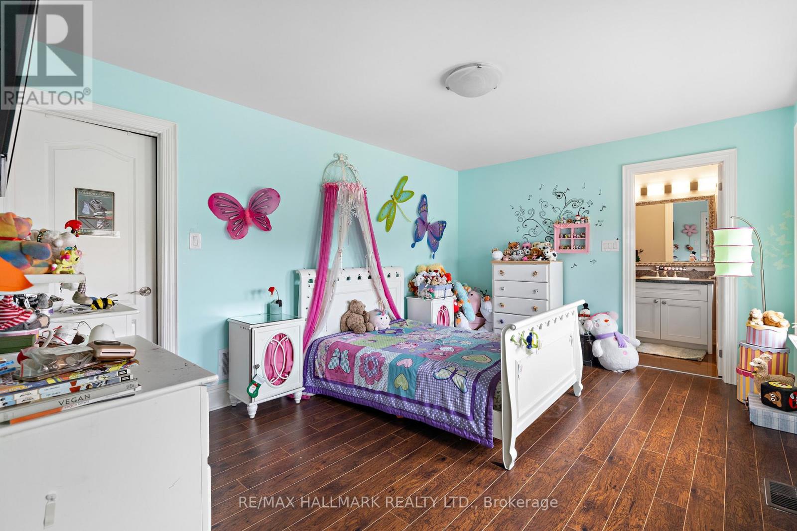 2485 Meadowridge Drive, Oakville, Ontario  L6H 7R4 - Photo 16 - W12633126