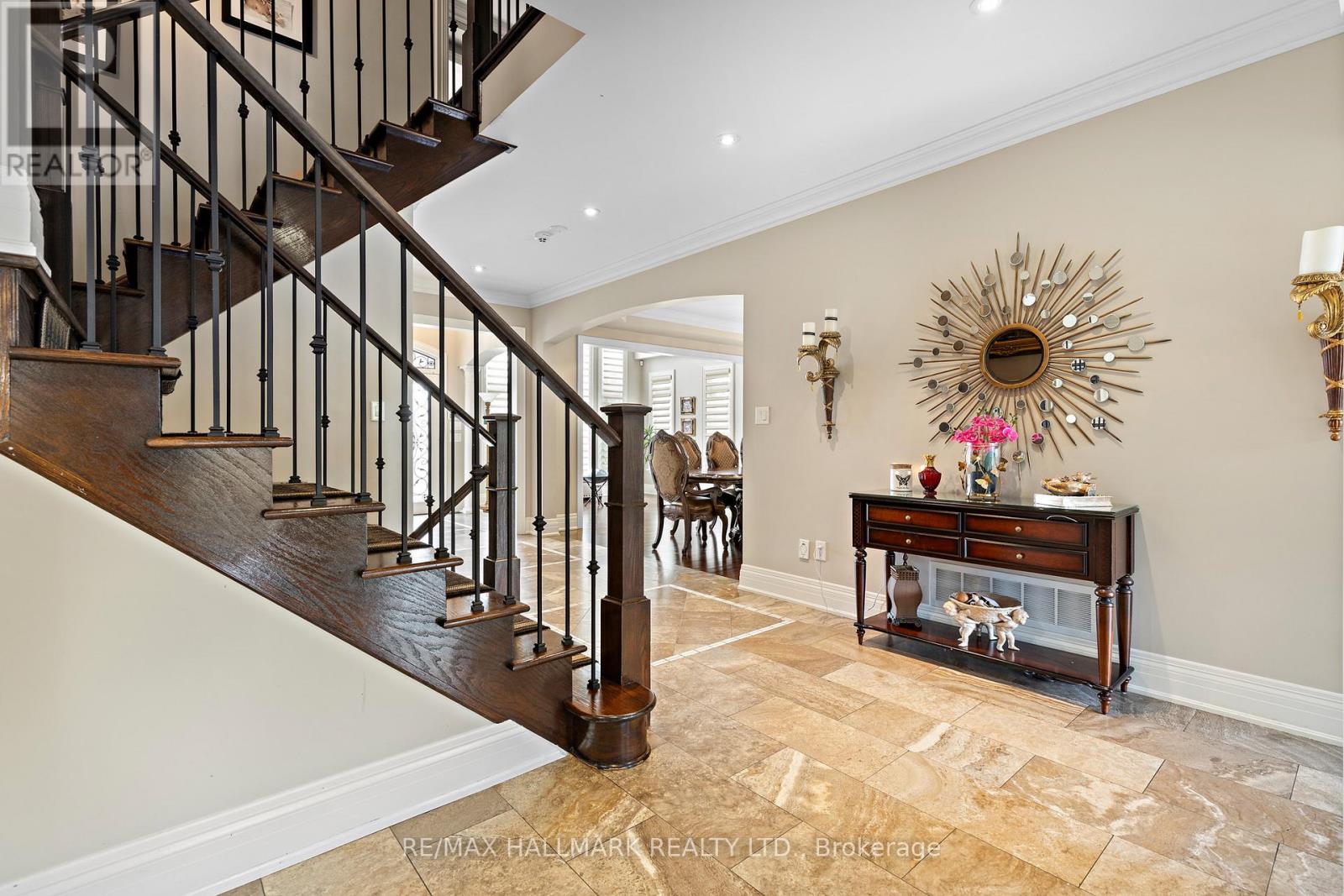 2485 Meadowridge Drive, Oakville, Ontario  L6H 7R4 - Photo 17 - W12633126