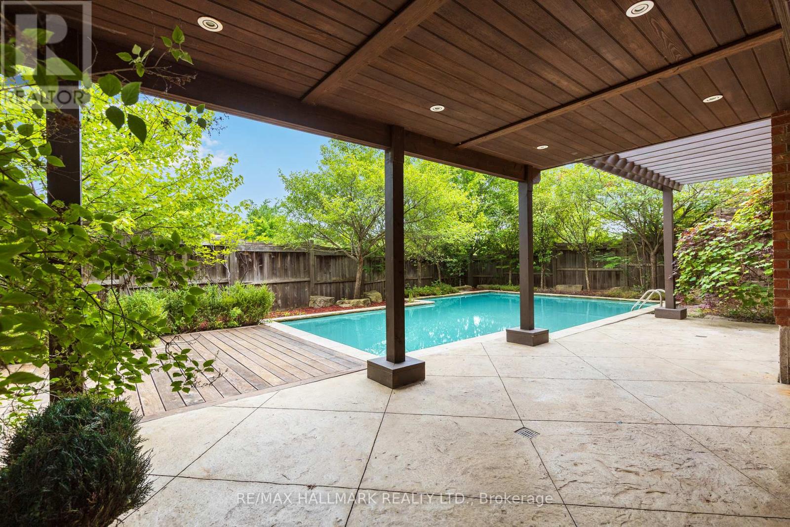 2485 Meadowridge Drive, Oakville, Ontario  L6H 7R4 - Photo 28 - W12633126