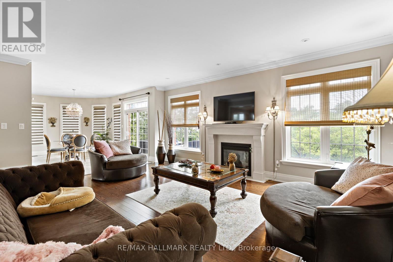 2485 Meadowridge Drive, Oakville, Ontario  L6H 7R4 - Photo 7 - W12633126