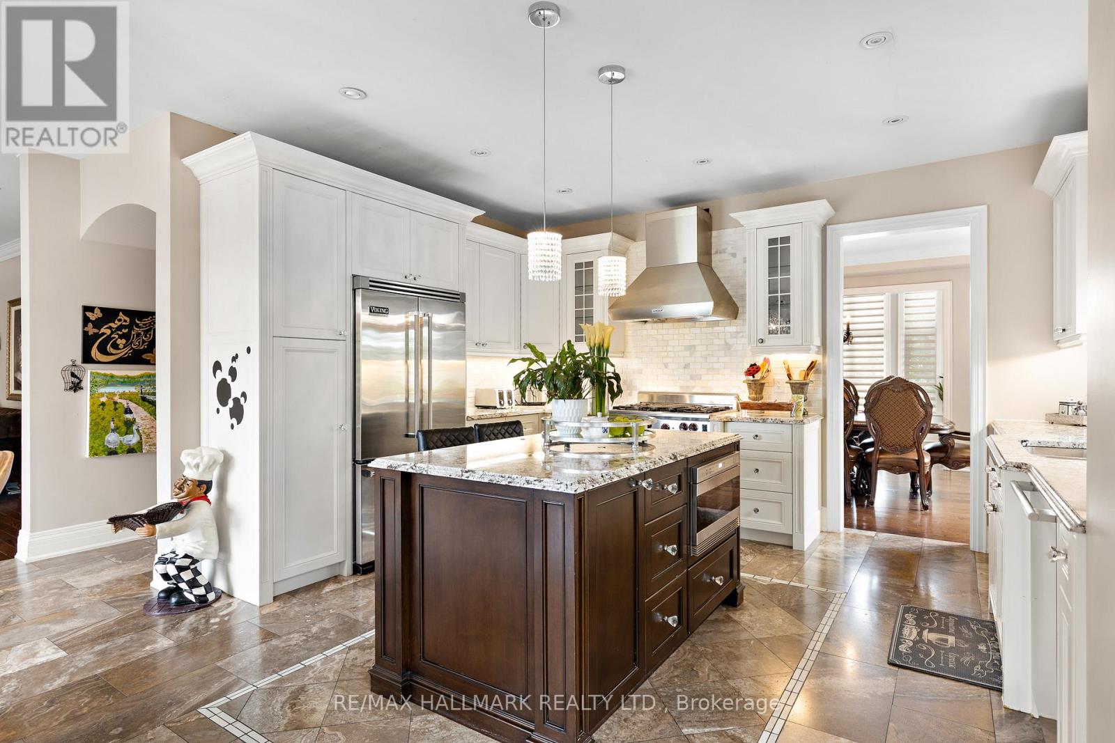 2485 Meadowridge Drive, Oakville, Ontario  L6H 7R4 - Photo 9 - W12633126