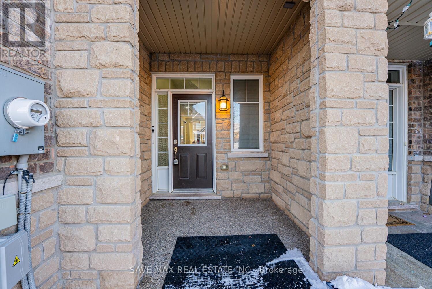 50 Abigail Crescent N, Caledon, Ontario  L7C 2J3 - Photo 4 - W12633144